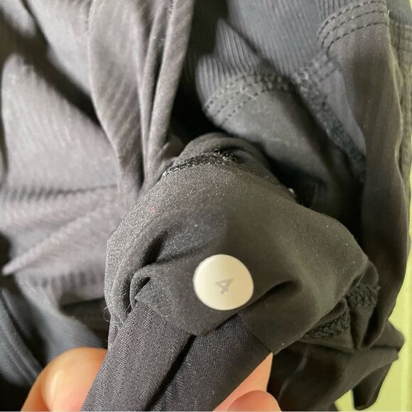 Lululemon Women’s Dance Studio Pant Black Stripe Pockets Unlined Sz 4 - Picture 4 of 7